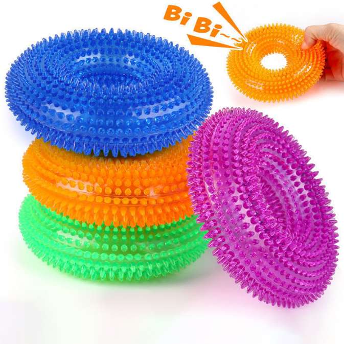 Squeaky Teeth-Cleaning Dog Toy – Spiky TPR Chew for All Breeds